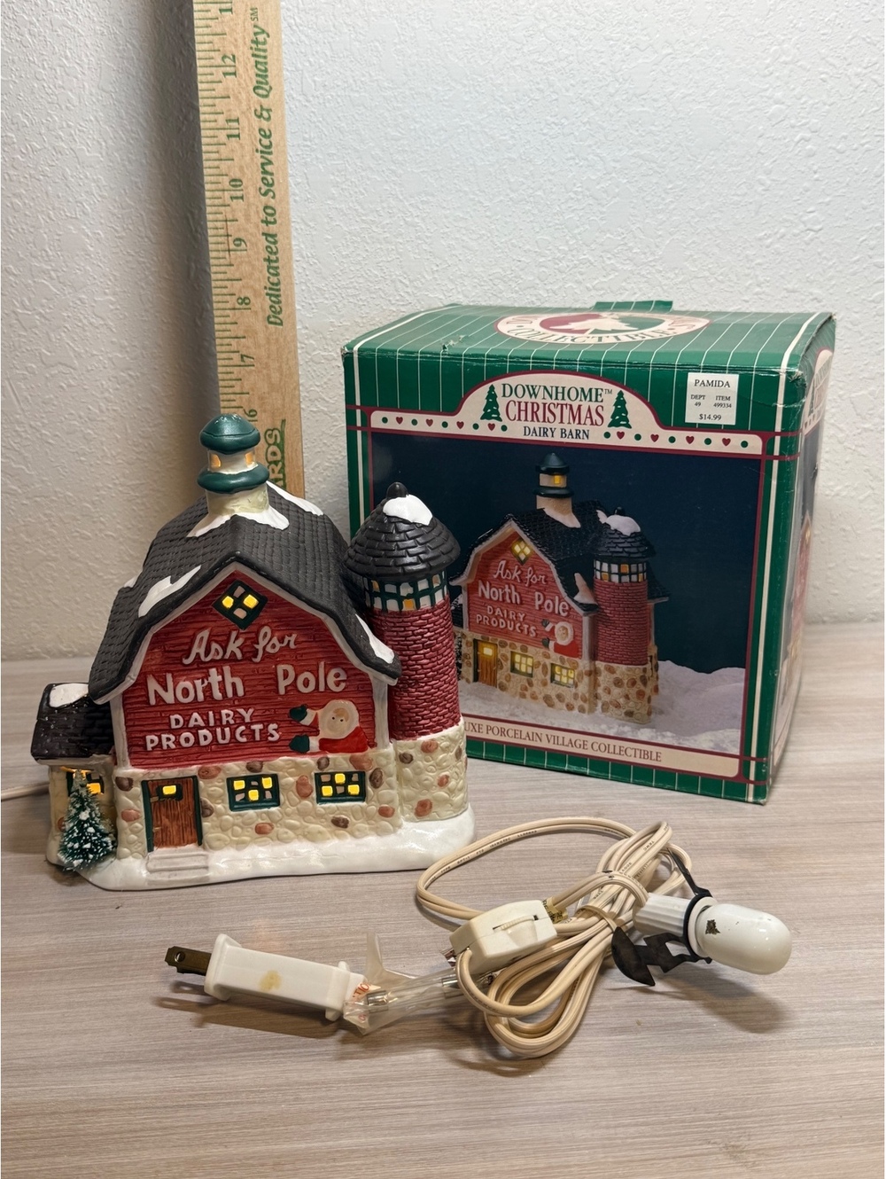 DownHome Christmas Dairy Barn Lighted Porcelain Village Collectible